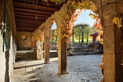 Bergfried im Herbst