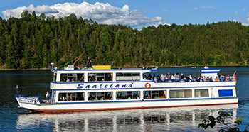 Unser Partyschiff "Saaleland" kann für individuelle Sonderfahrten gemietet werden